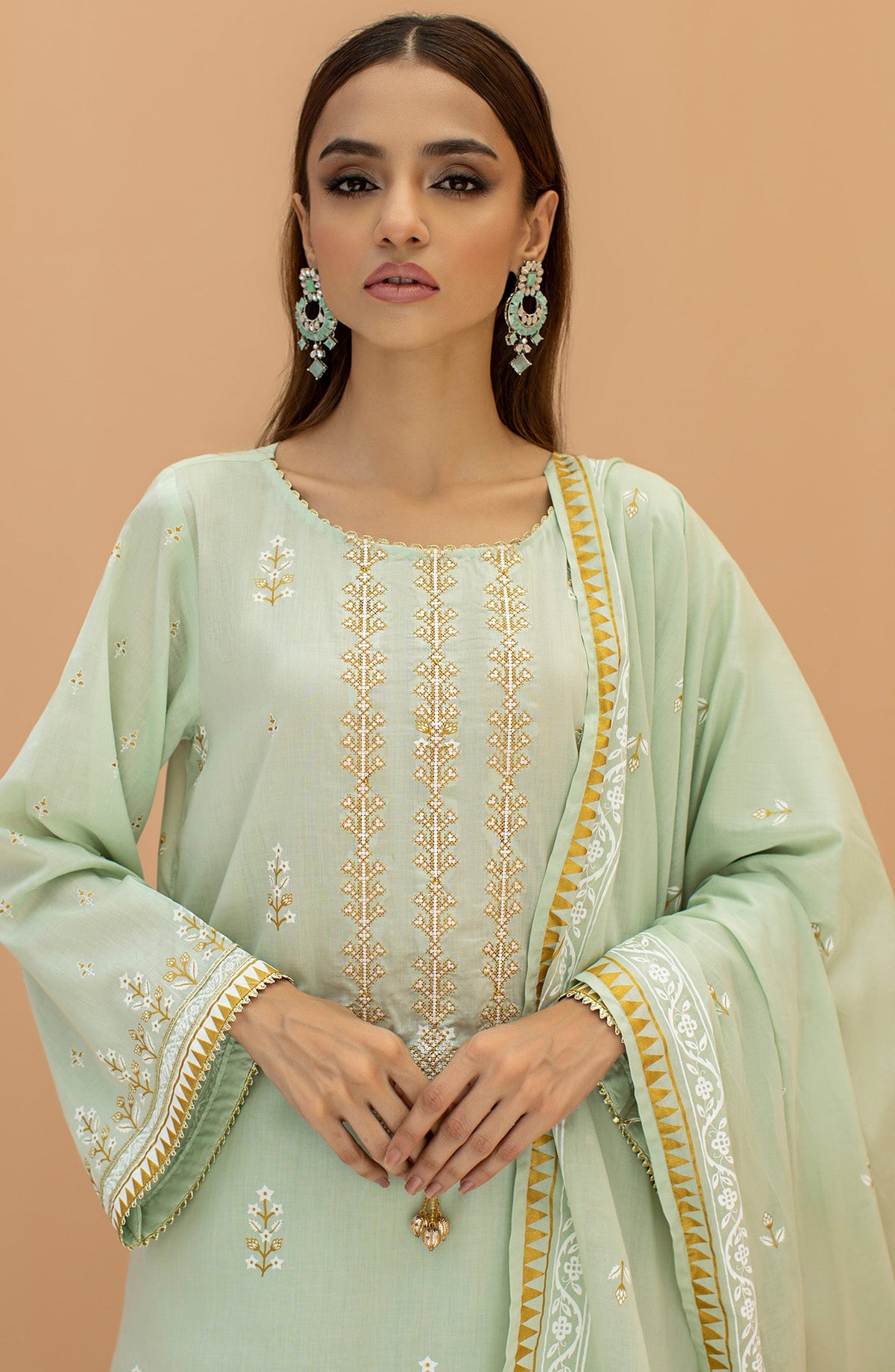 Orient - Unstitched 3 Piece Embroidered Lawn Shirt , Cambric Pant and Lawn Dupatta
