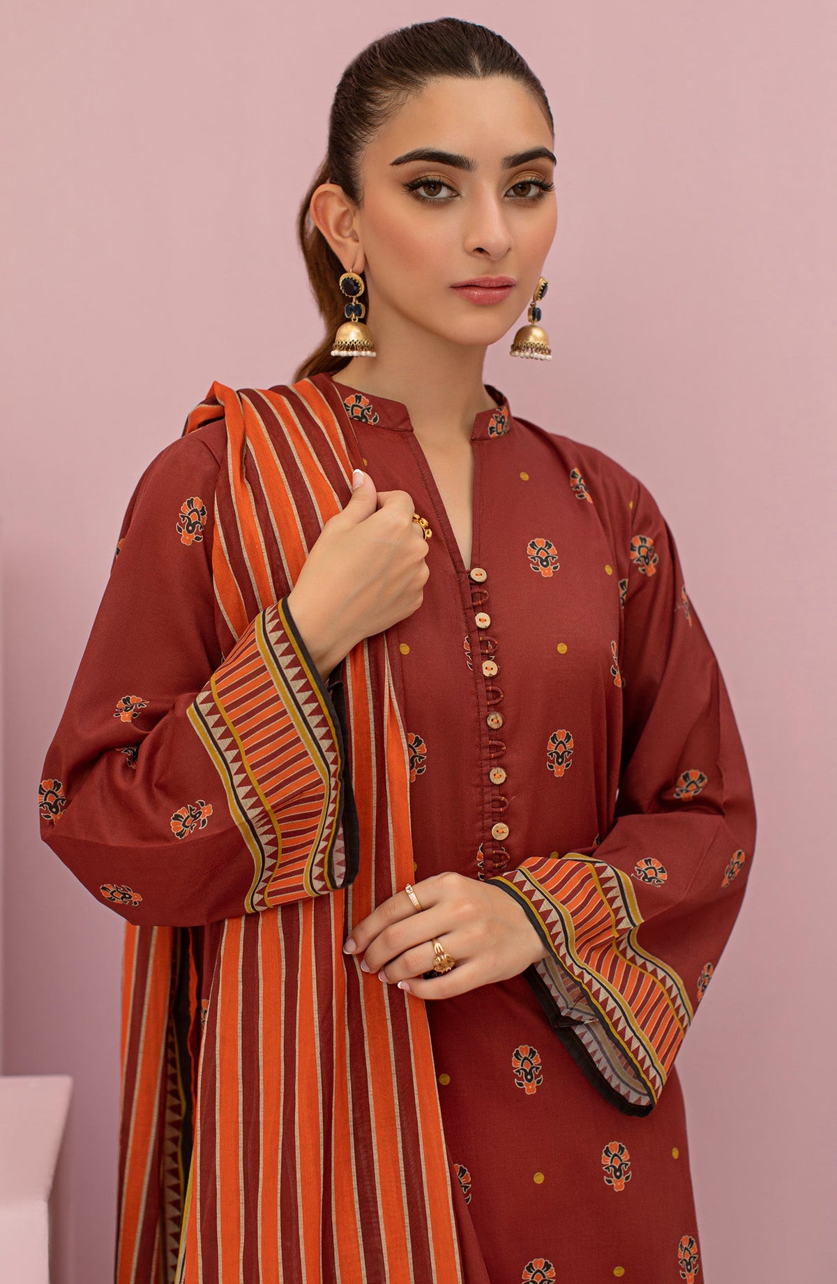Orient - Unstitched 3 Piece Printed Lawn Shirt , Cambric Pant and Lawn Dupatta