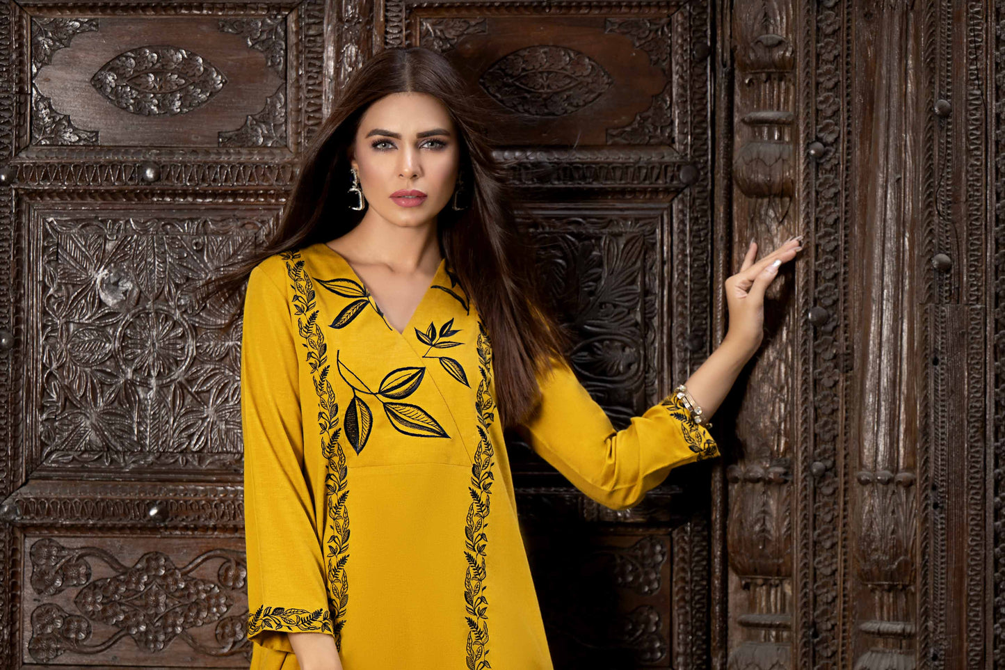 Nishat Linen - 2 Piece - Embroidered Suit - KFW23-15