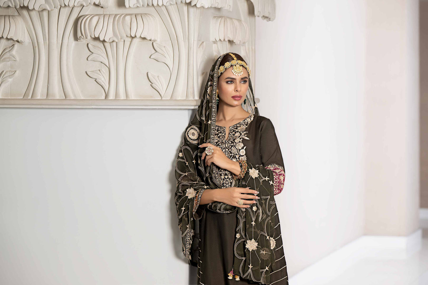 Nishat Linen - 3 Piece - Embroidered Suit - KFW23-71