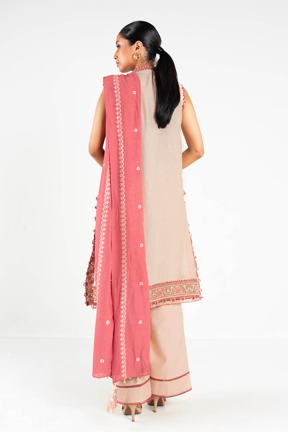 3 Pc Embroidered Karandi Suit With Karandi Dupatta