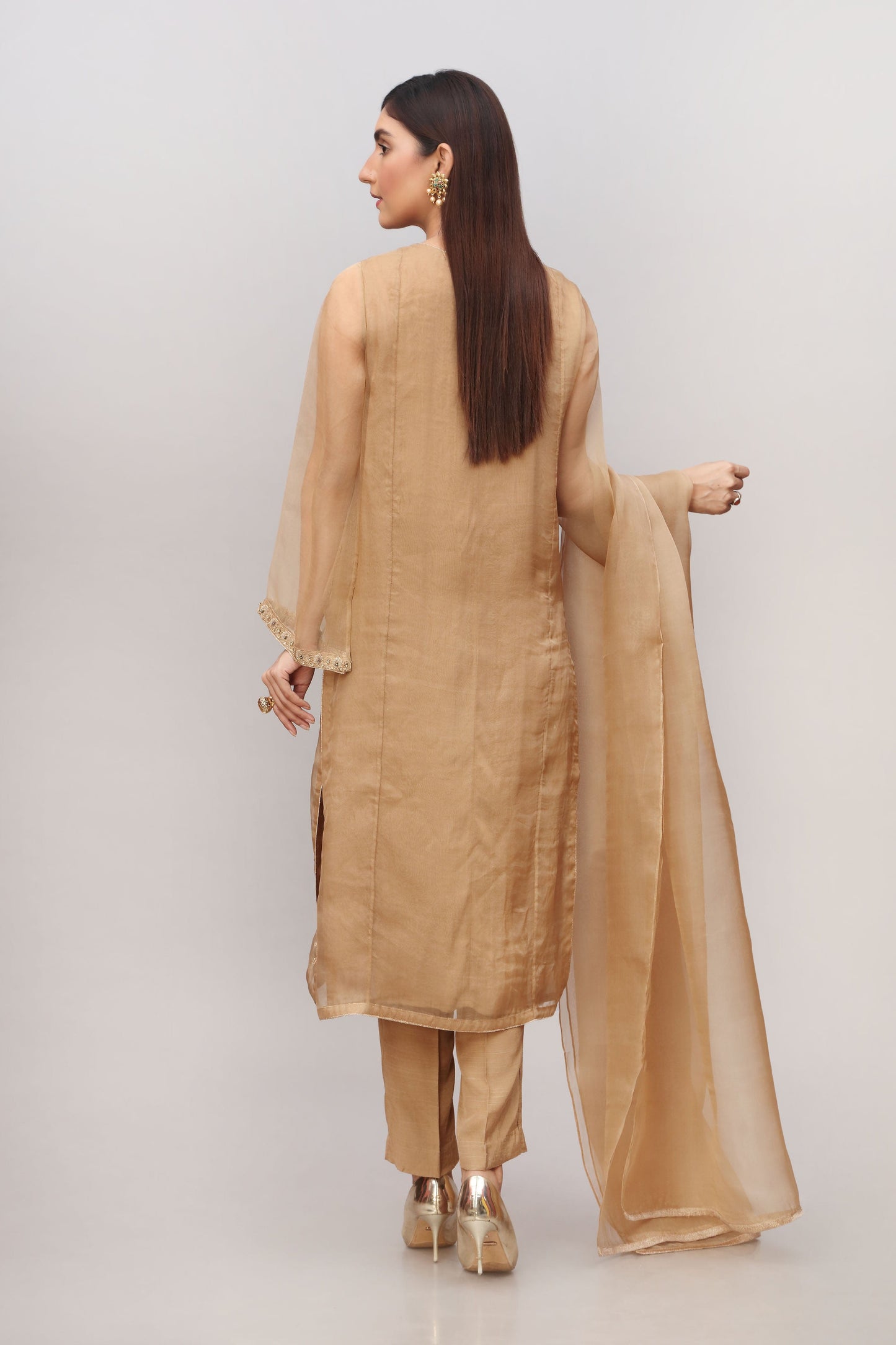 Chinyere - BEIGE HUE (AA4933)