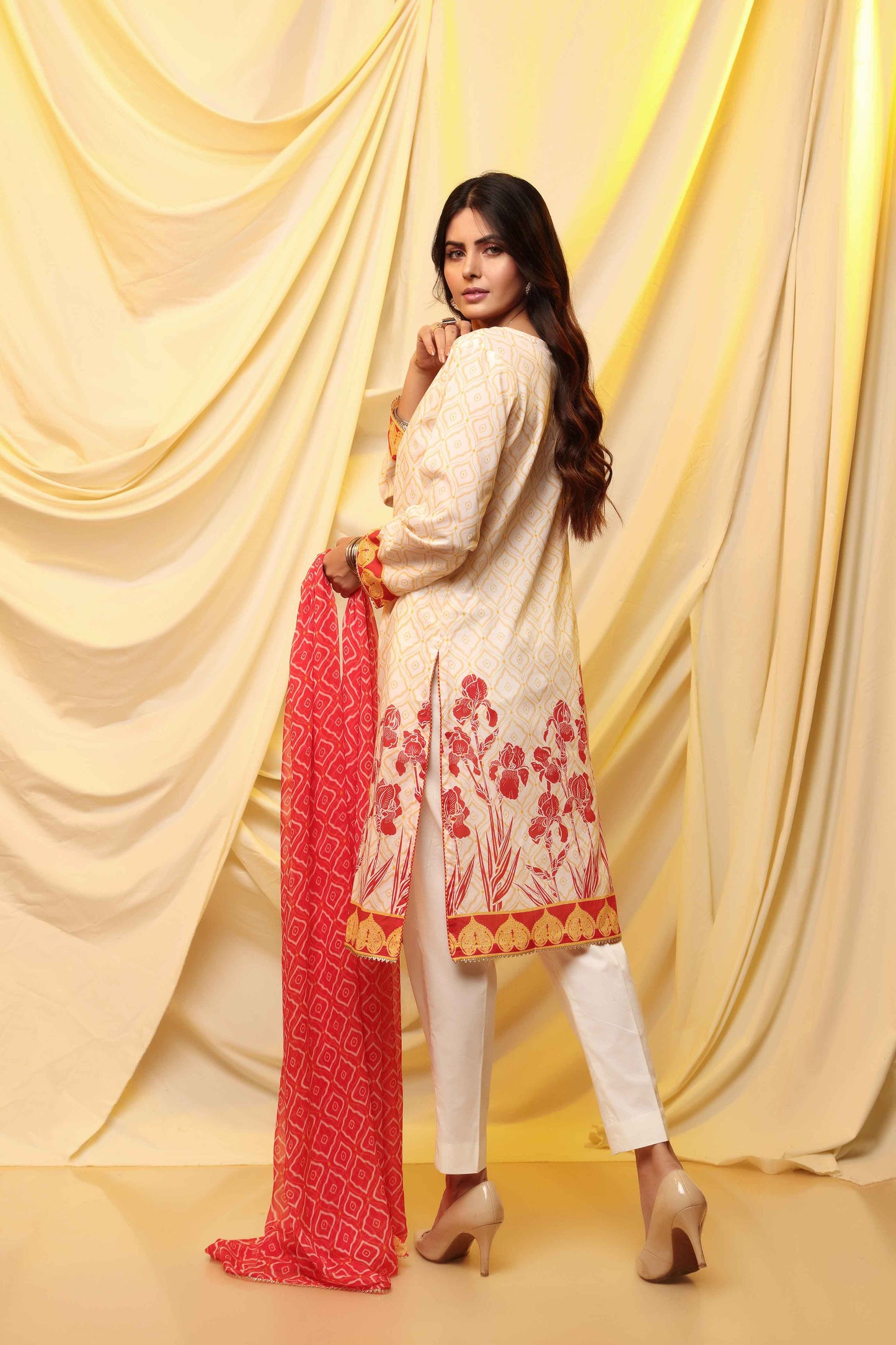 Chinyere - GULZAR I (PD0787)