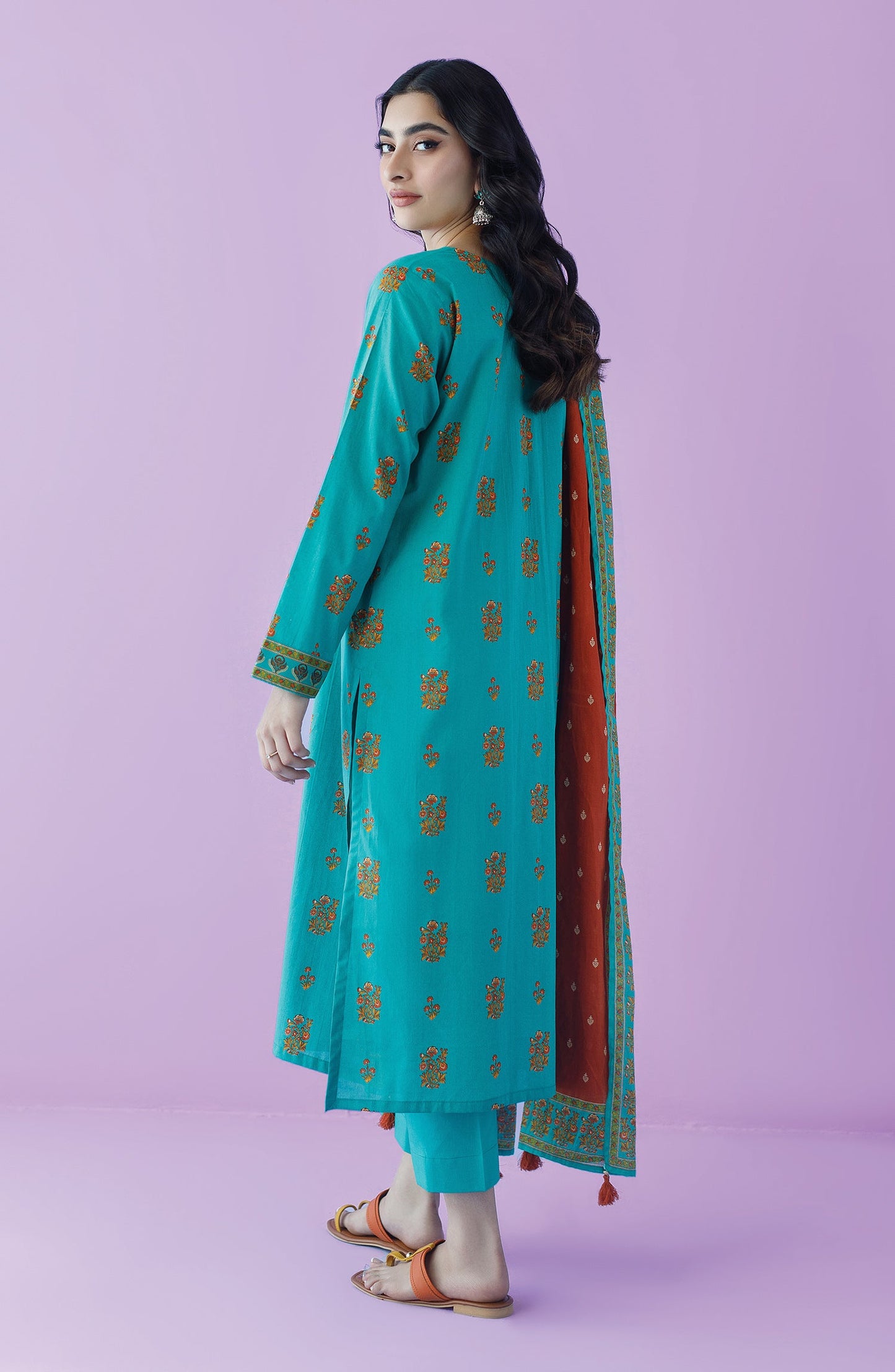 Orient - Unstitched 3 Piece Printed Lawn Shirt , Cambric Pant and Lawn Dupatta