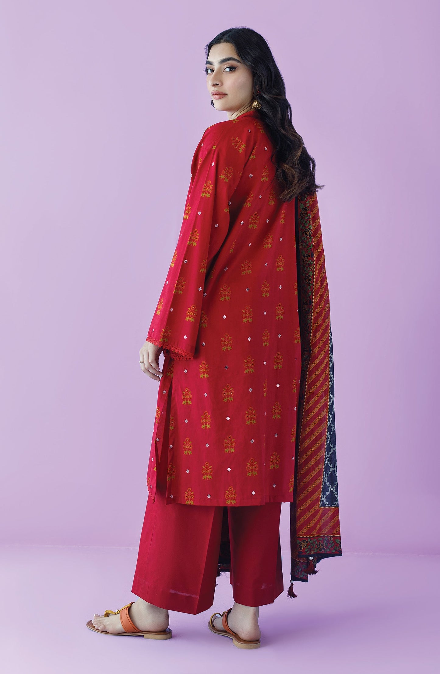 Orient - Unstitched 3 Piece Printed Lawn Shirt , Cambric Pant and Lawn Dupatta
