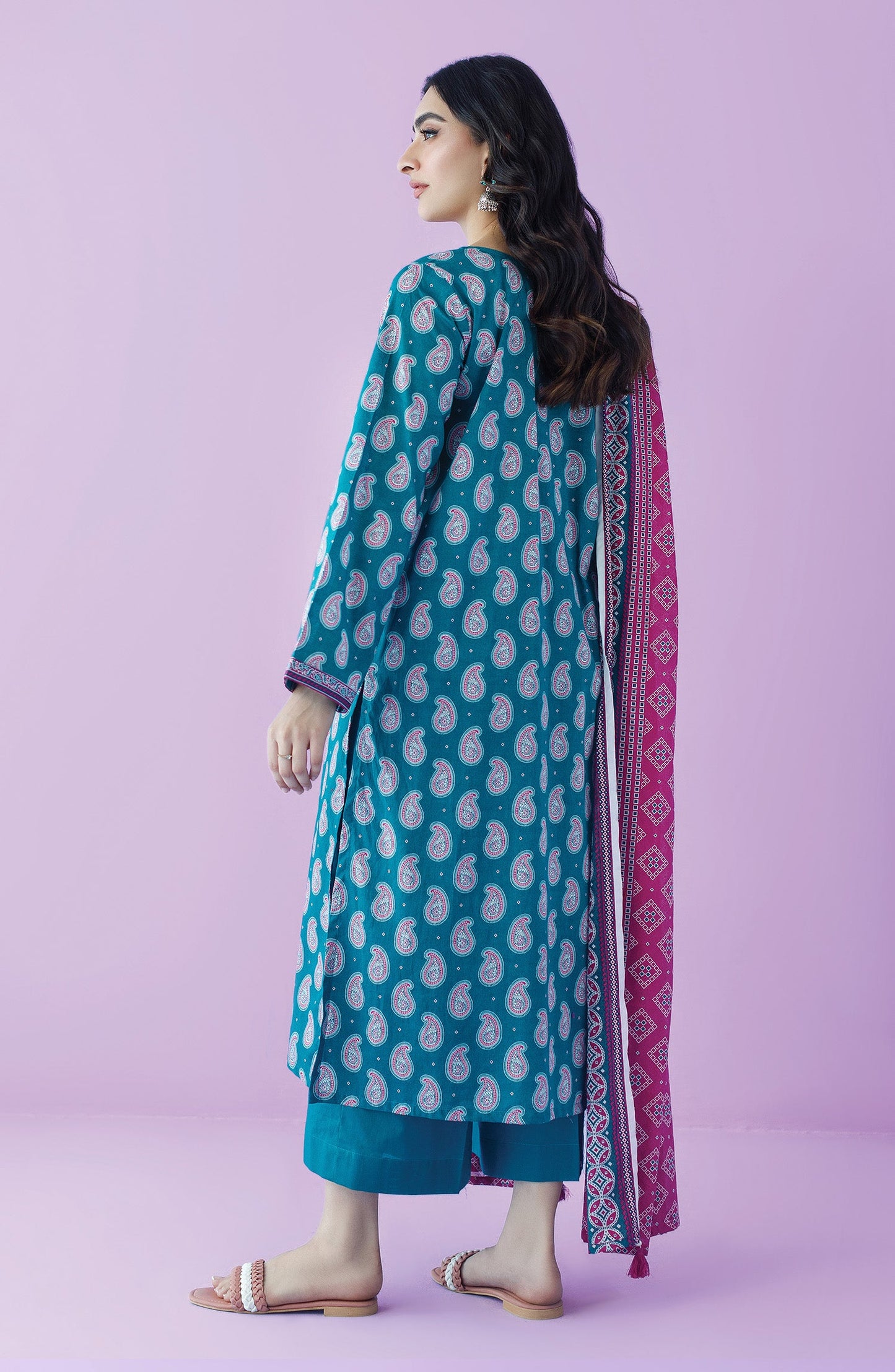 Orient - Unstitched 3 Piece Printed Lawn Shirt , Cambric Pant and Lawn Dupatta
