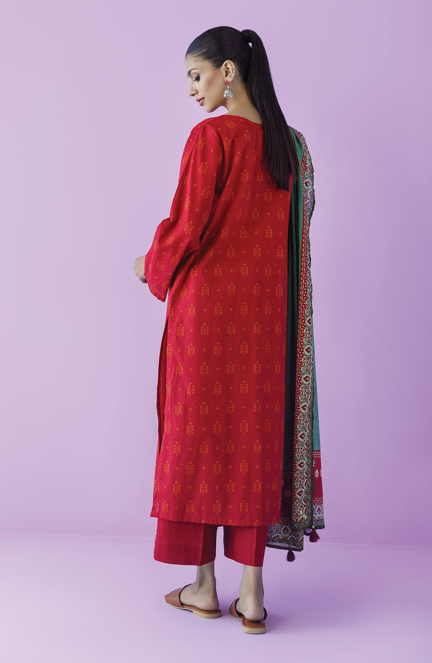 Orient - Unstitched 3 Piece Printed Lawn Shirt , Cambric Pant and Lawn Dupatta