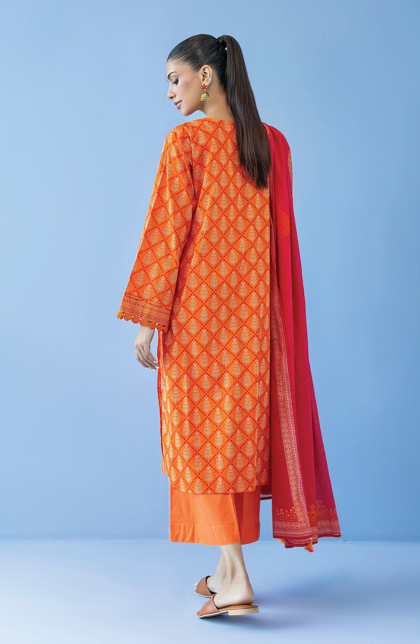 Orient - Unstitched 3 Piece Printed Cambric Shirt , Cambric Pant and Lawn Dupatta