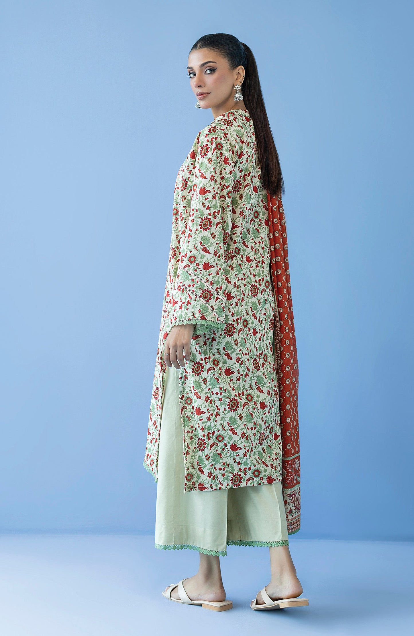 Orient - Unstitched 3 Piece Printed Cambric Shirt , Cambric Pant and Lawn Dupatta