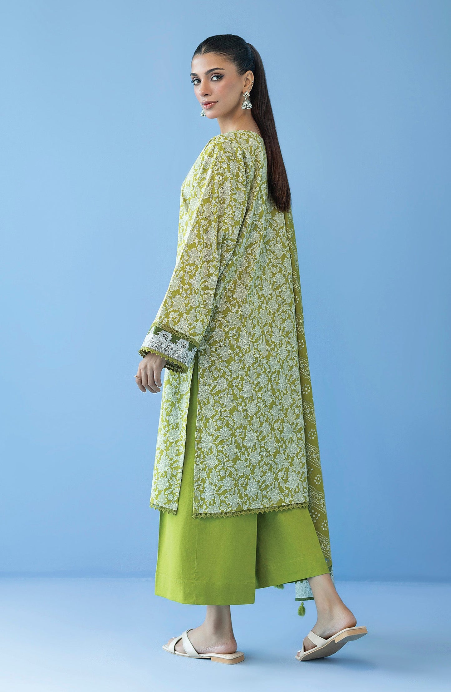 Orient - Unstitched 3 Piece Printed Cambric Shirt , Cambric Pant and Lawn Dupatta