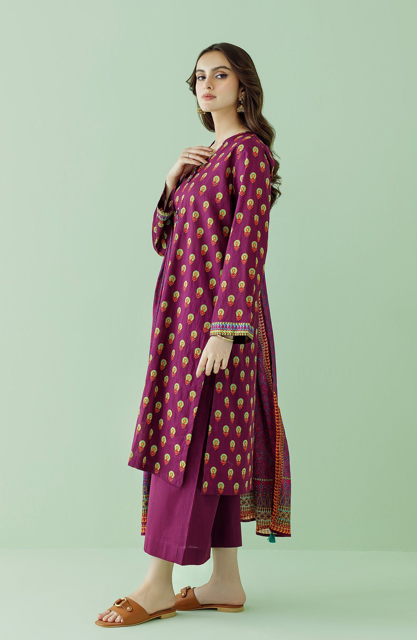 Orient - Unstitched 3 Piece Printed Lawn Shirt , Cambric Pant and Lawn Dupatta