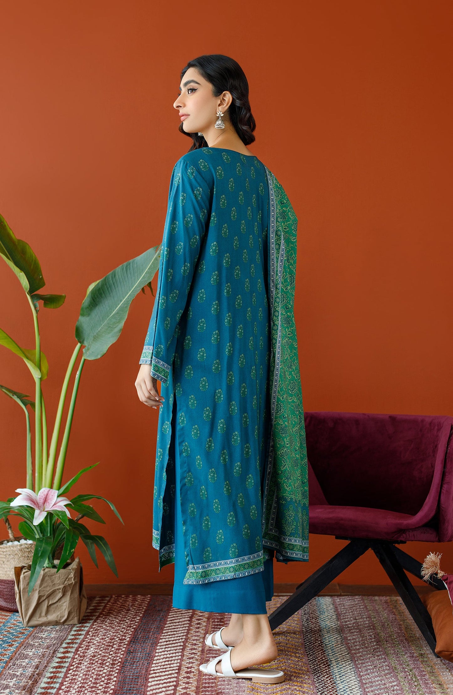 Orient - Unstitched 3 Piece Printed Linen Shirt , Linen Pant and Linen Dupatta
