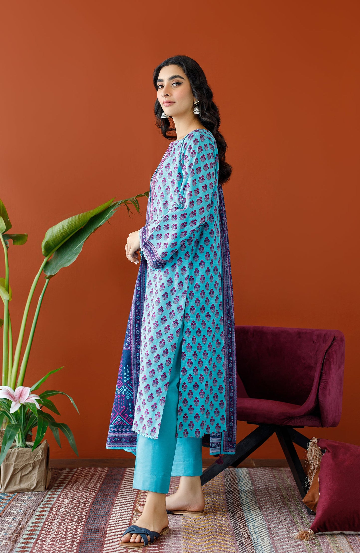 Orient - Unstitched 3 Piece Embroidered Khaddar Shirt , Khaddar Pant and Khaddar Dupatta