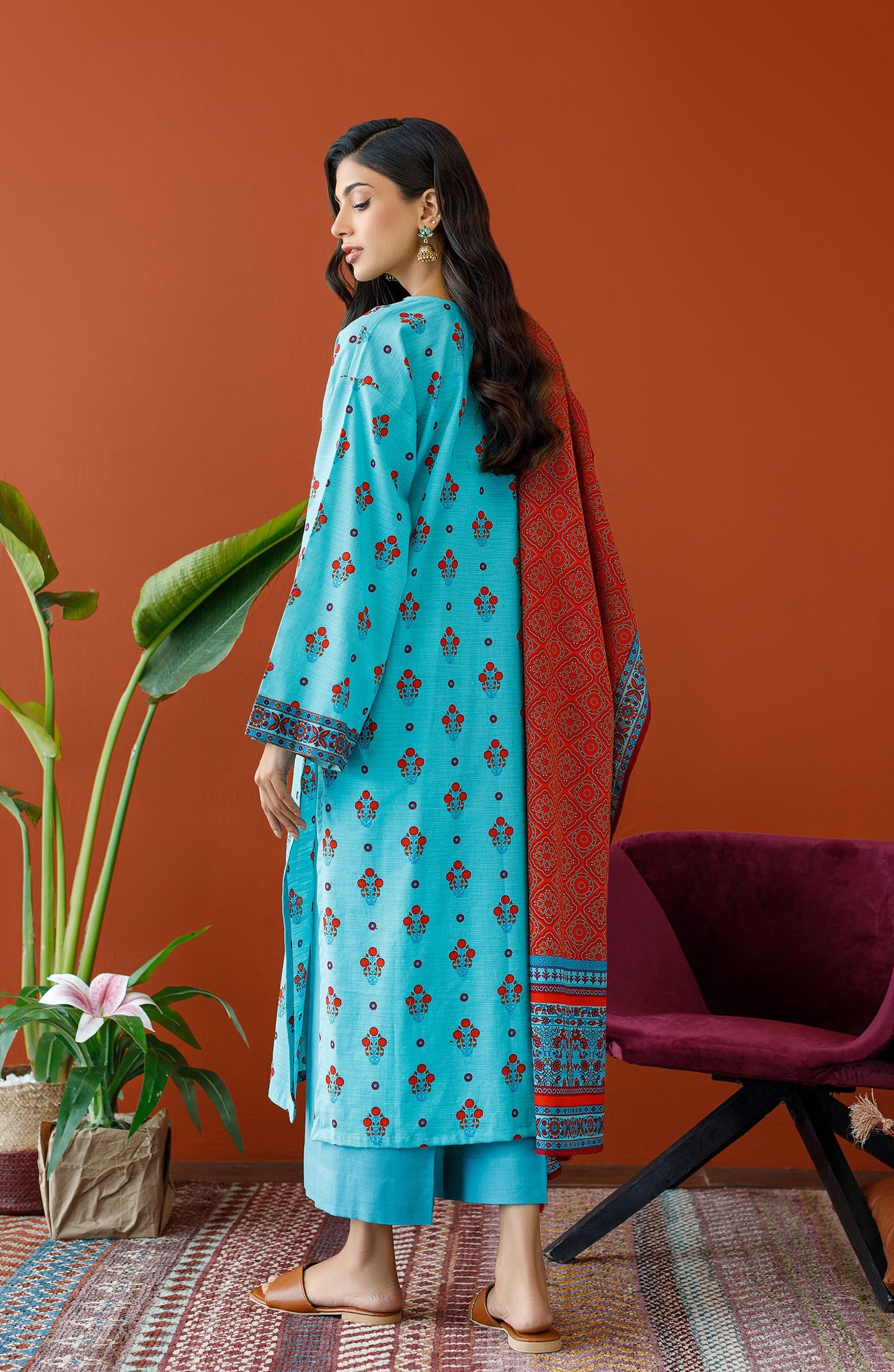 Orient - Unstitched 3 Piece Printed Khaddar Shirt , Khaddar Pant and Khaddar Dupatta