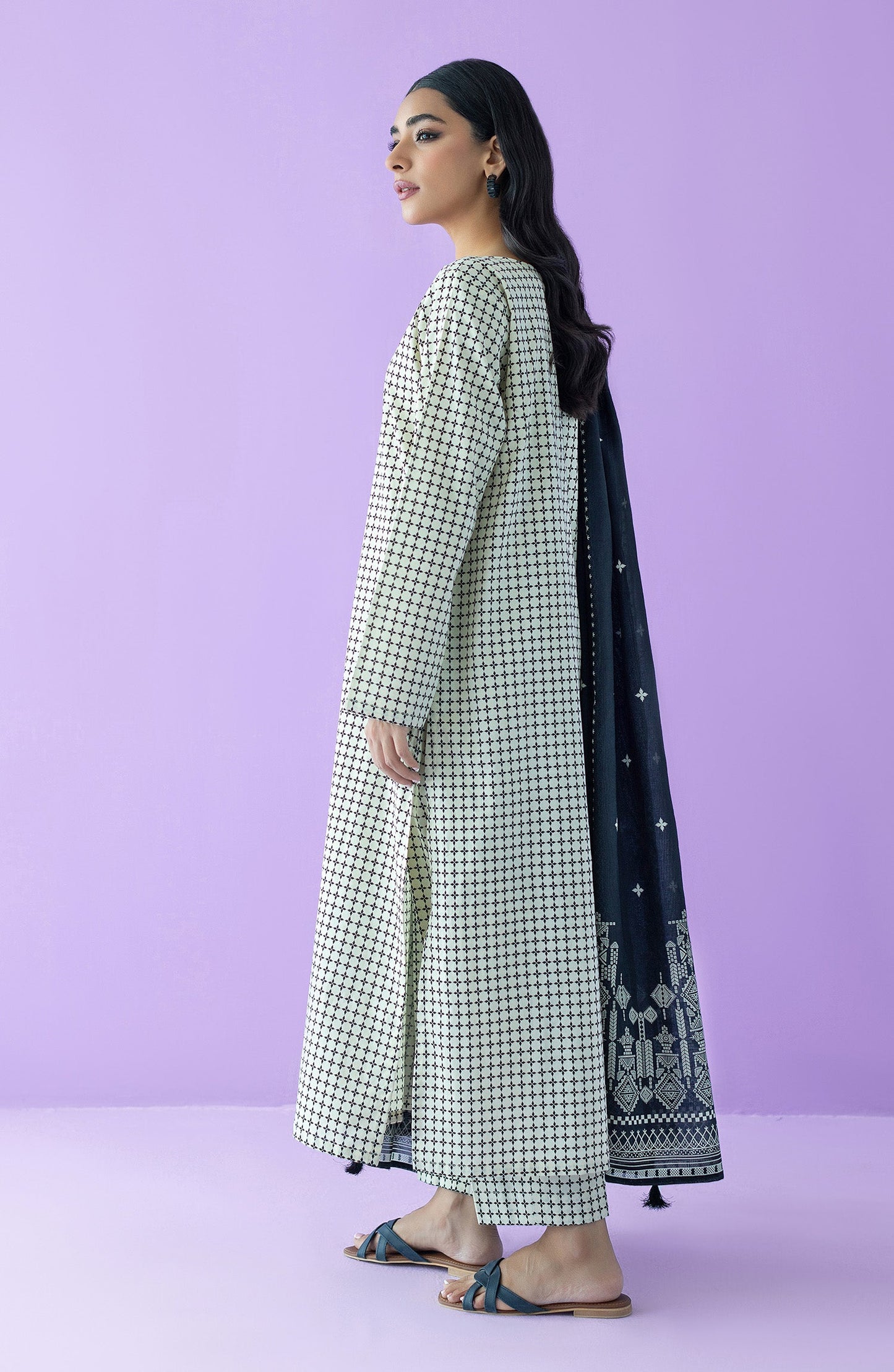 Orient - Unstitched 3 Piece Printed Lawn Shirt , Lawn Pant and Lawn Dupatta