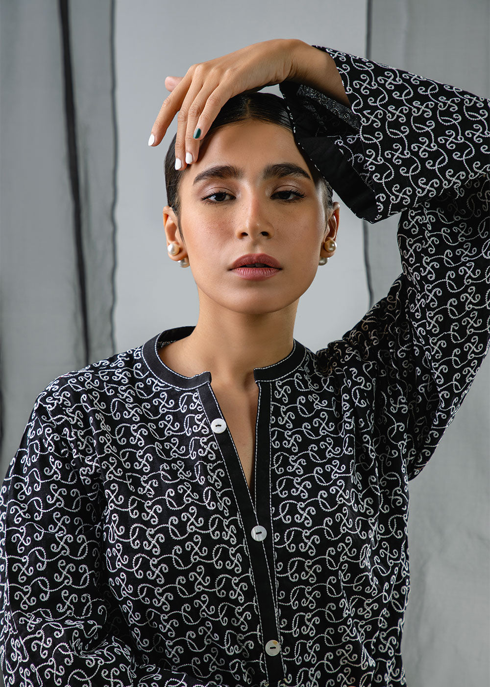 Chikan Kari Kurti