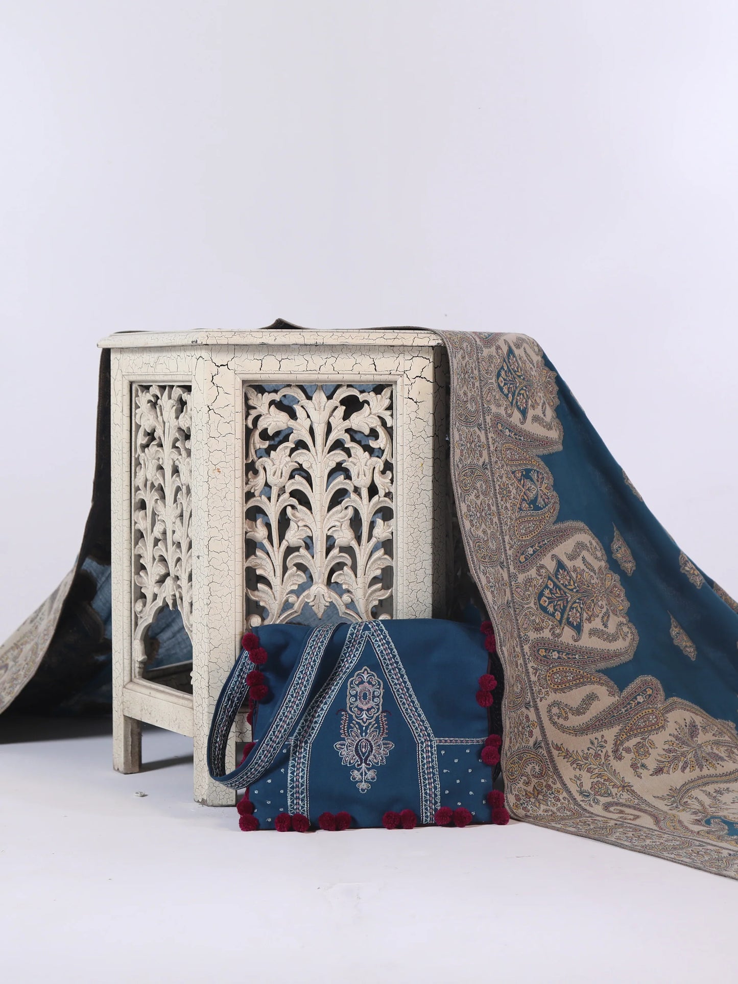 Cinq - MEHERMA | Hand Woven Kashmiri Shawl