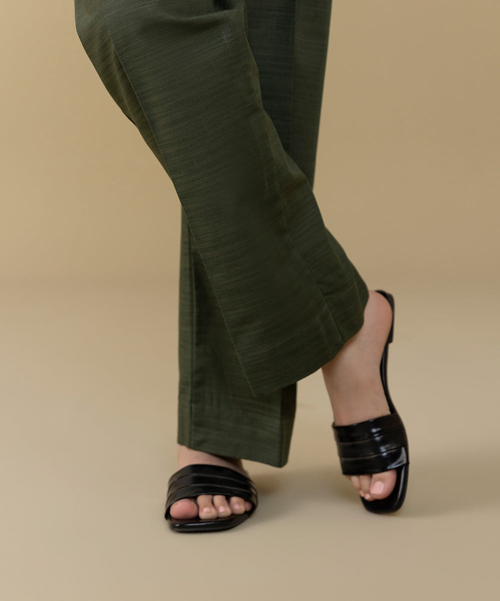 Sapphire - Khaddar Straight Pants