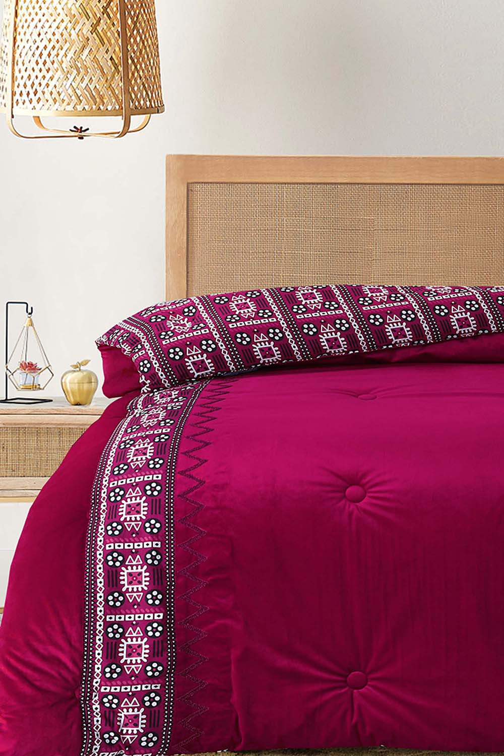 Nishat Linen - Spring Blossom Comforter