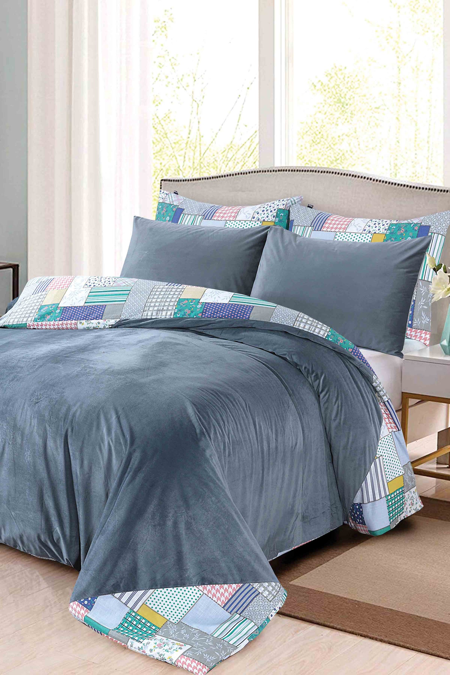Nishat Linen - Vinca Duvet Cover