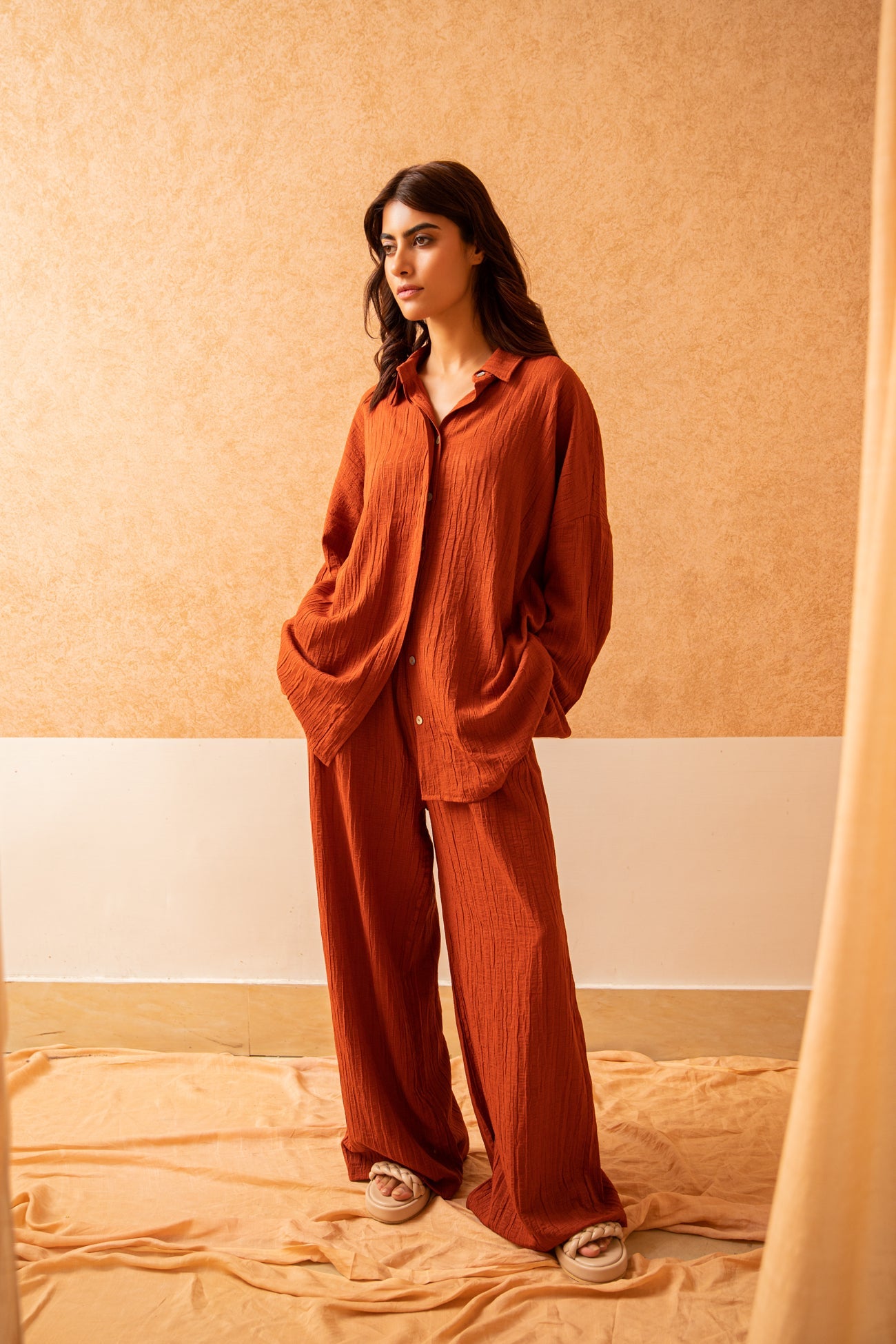 BTW - TEXTURED BUTTON DOWN SHIRT WITH TROUSER