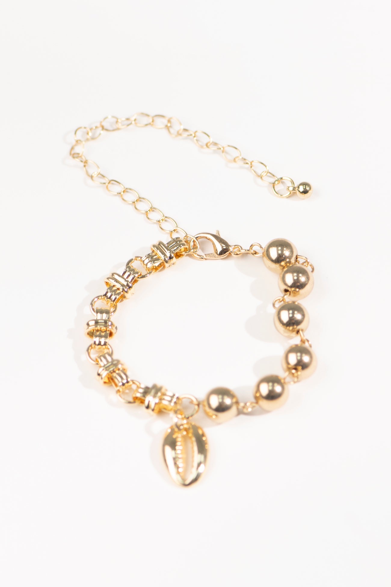 BTW - METALLIC SEASHELL BRACELET