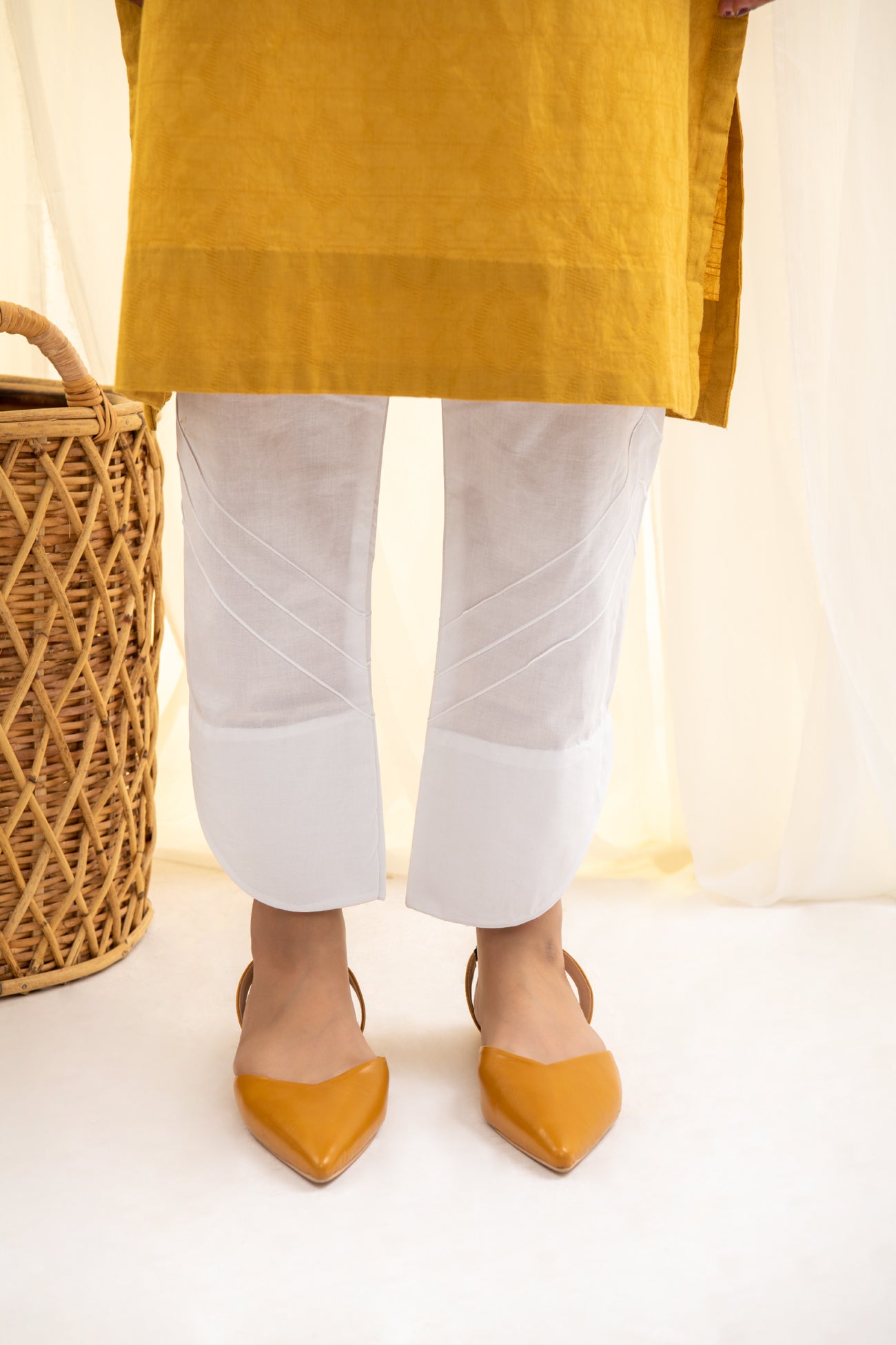 BTW - PINTUCK TROUSER