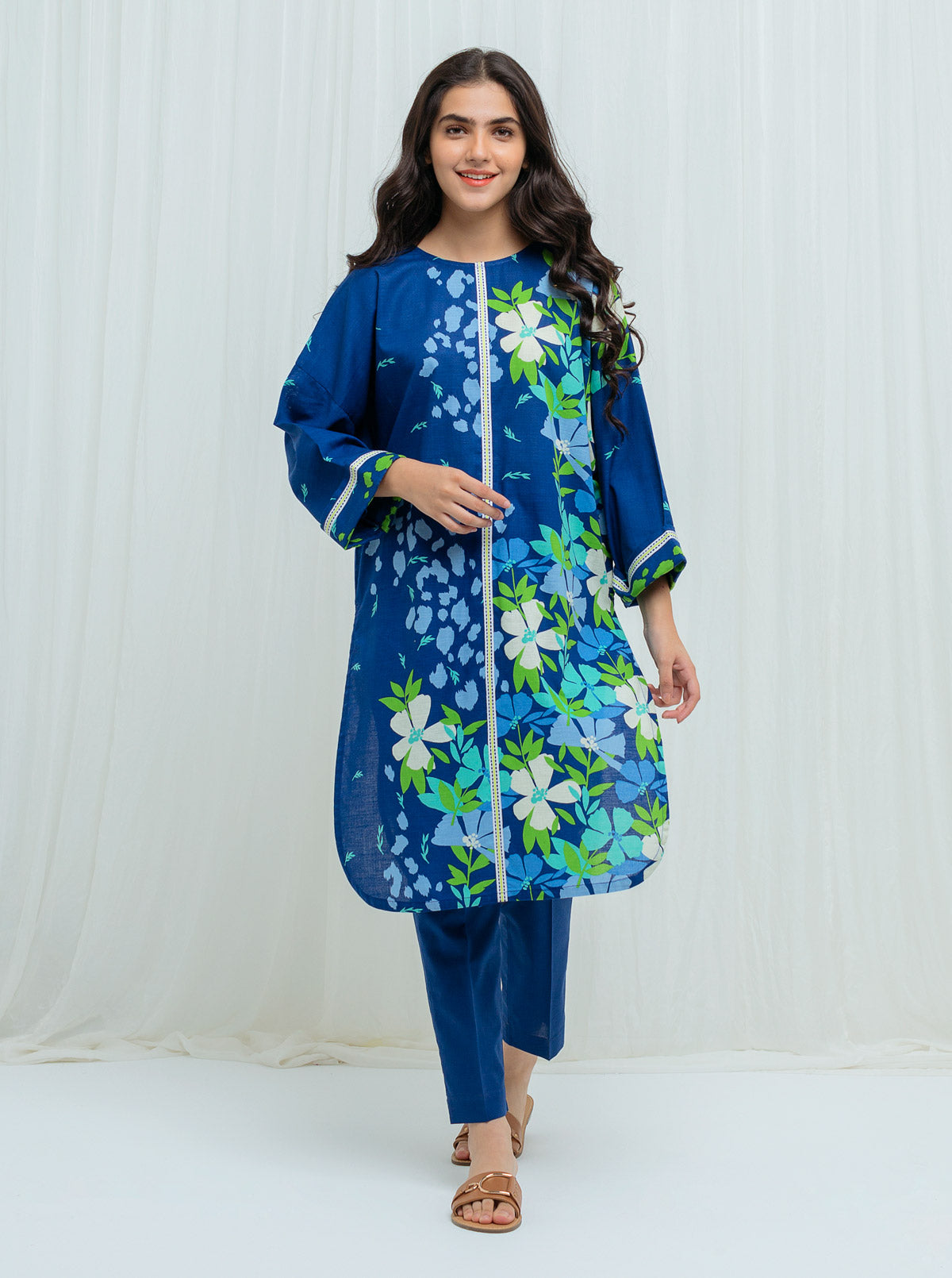 Beechtree - Blue Iris -Printed-2P