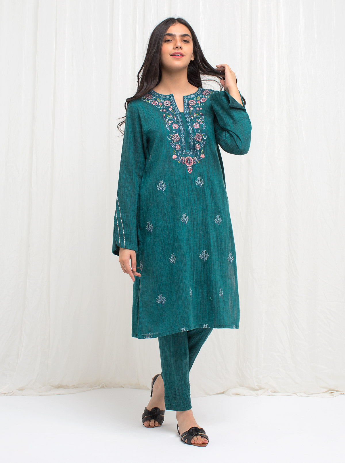 Beechtree - Cerulean Calm -Embroidered-2P