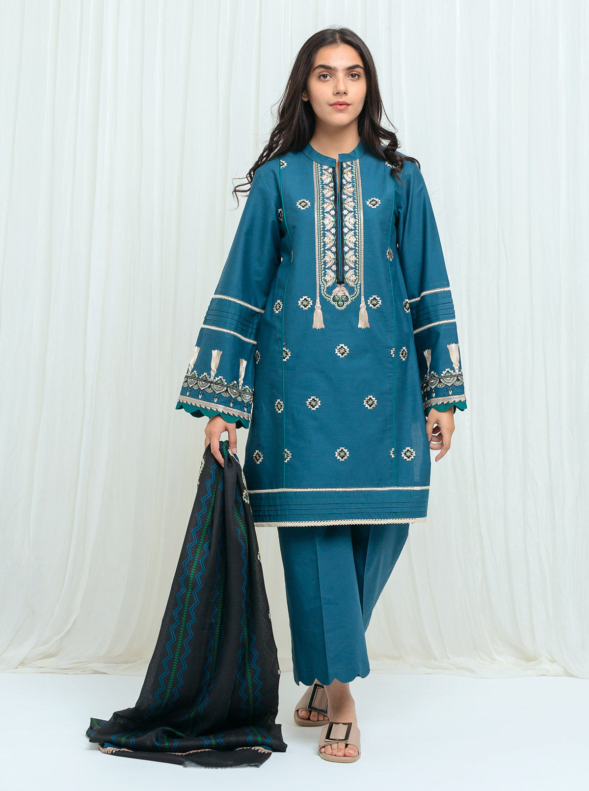 Beechtree - Magnificent Jewel With Printed Shawl - 3P