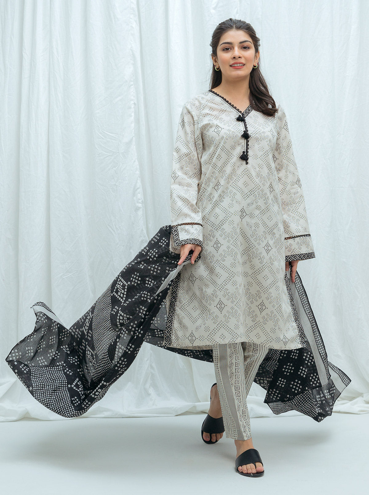 Beechtree - Monochrome Tale-Printed-3P (UNSTITCHED)