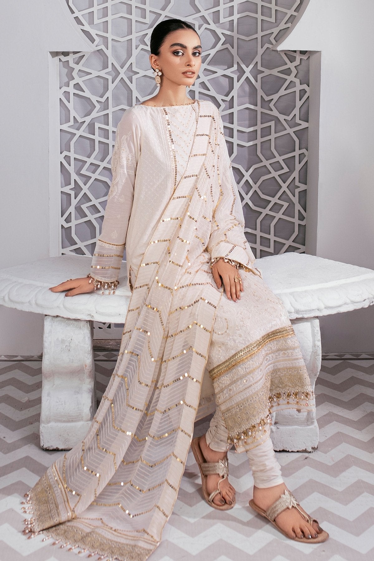 Alkaram - 3 Pc Embroidered Swiss Voile Suit With Chiffon Dupatta