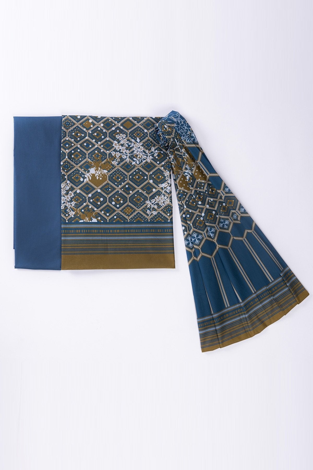 Alkaram - 3 Pc Printed Lawn Suit With Printed Lawn Dupatta