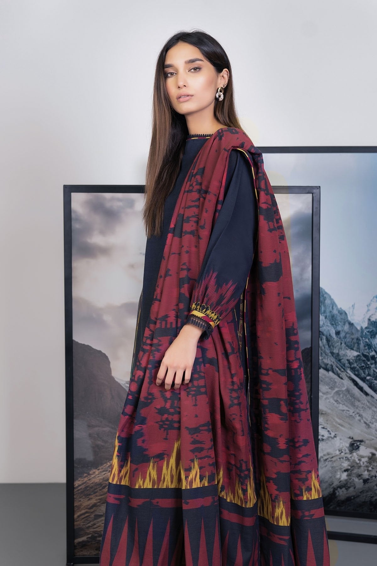 Alkaram - 3 Pc Printed Khaddar Suit With Khaddar Dupatta