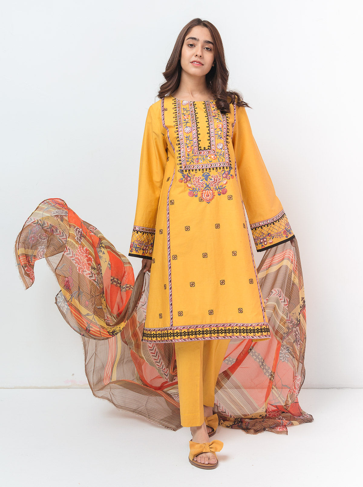 Beechtree - Meadow Glow -Embroidered-2P