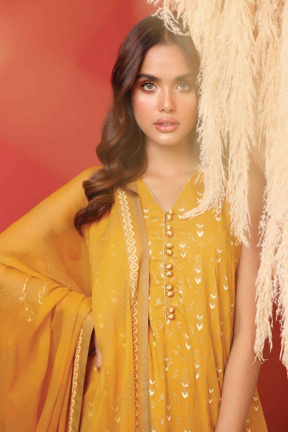 Alkaram - 3 Pc Printed Cambric Suit With Chiffon Dupatta