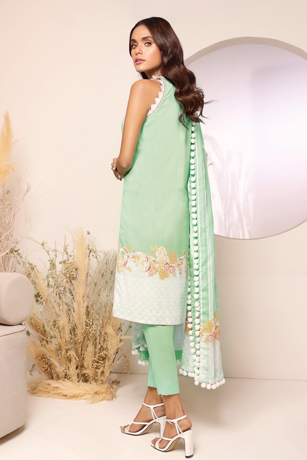Alkaram - 3 Pc Printed Cambric Suit With Doriya Dupatta