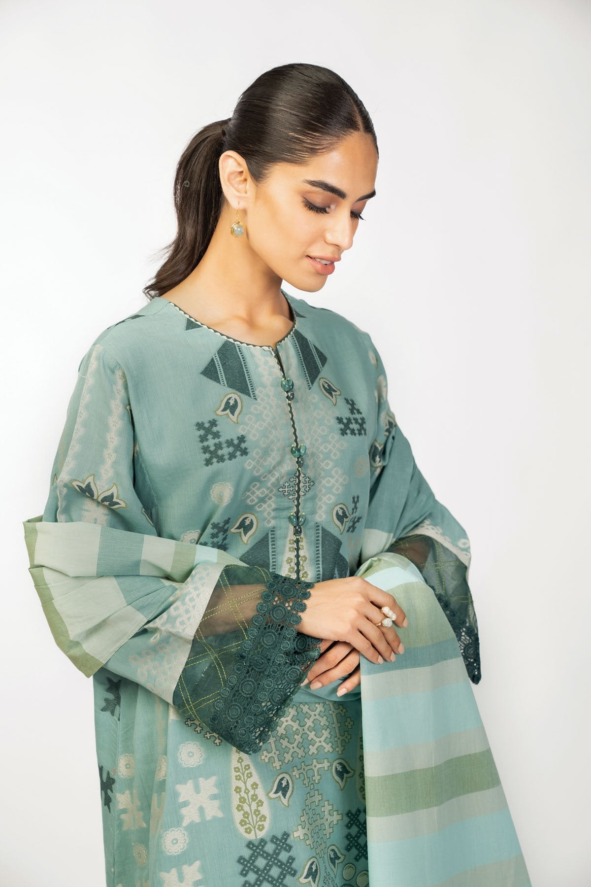 3 Pc Jacquard Suit With Yarn Dyed Dupatta