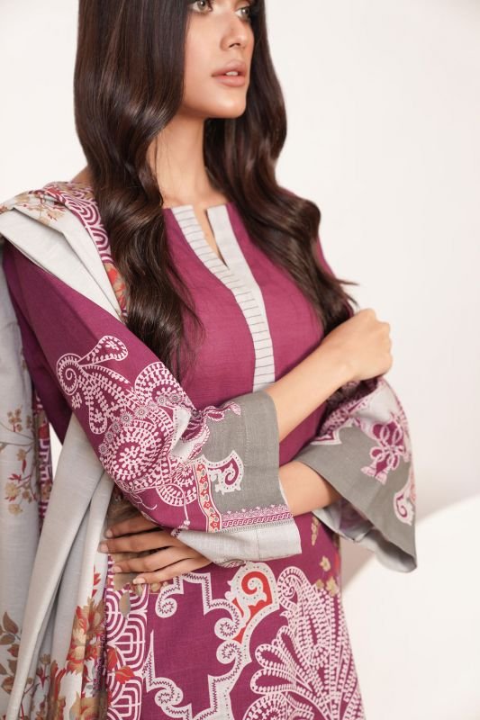 3 Piece Printed Khaddar Suit