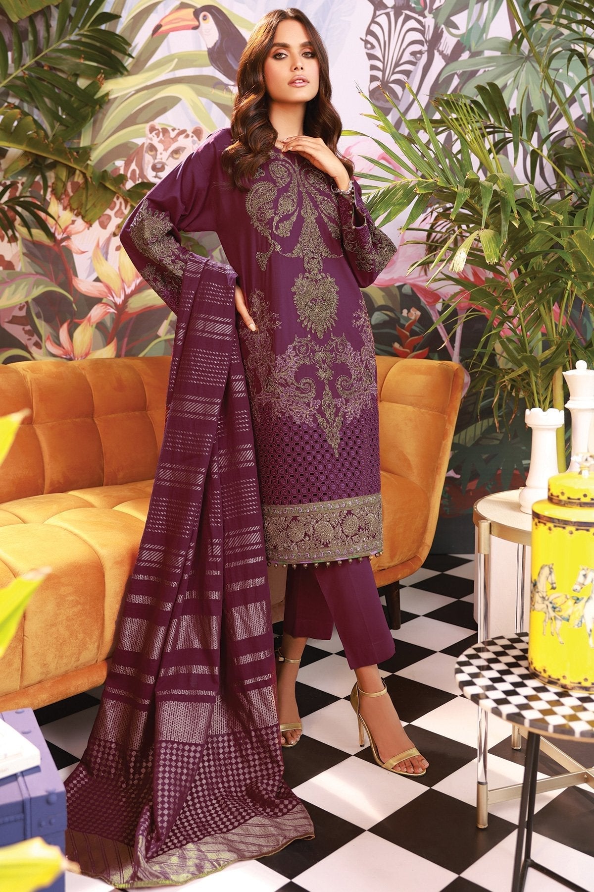 Alkaram - 3 Pc Textured Suit