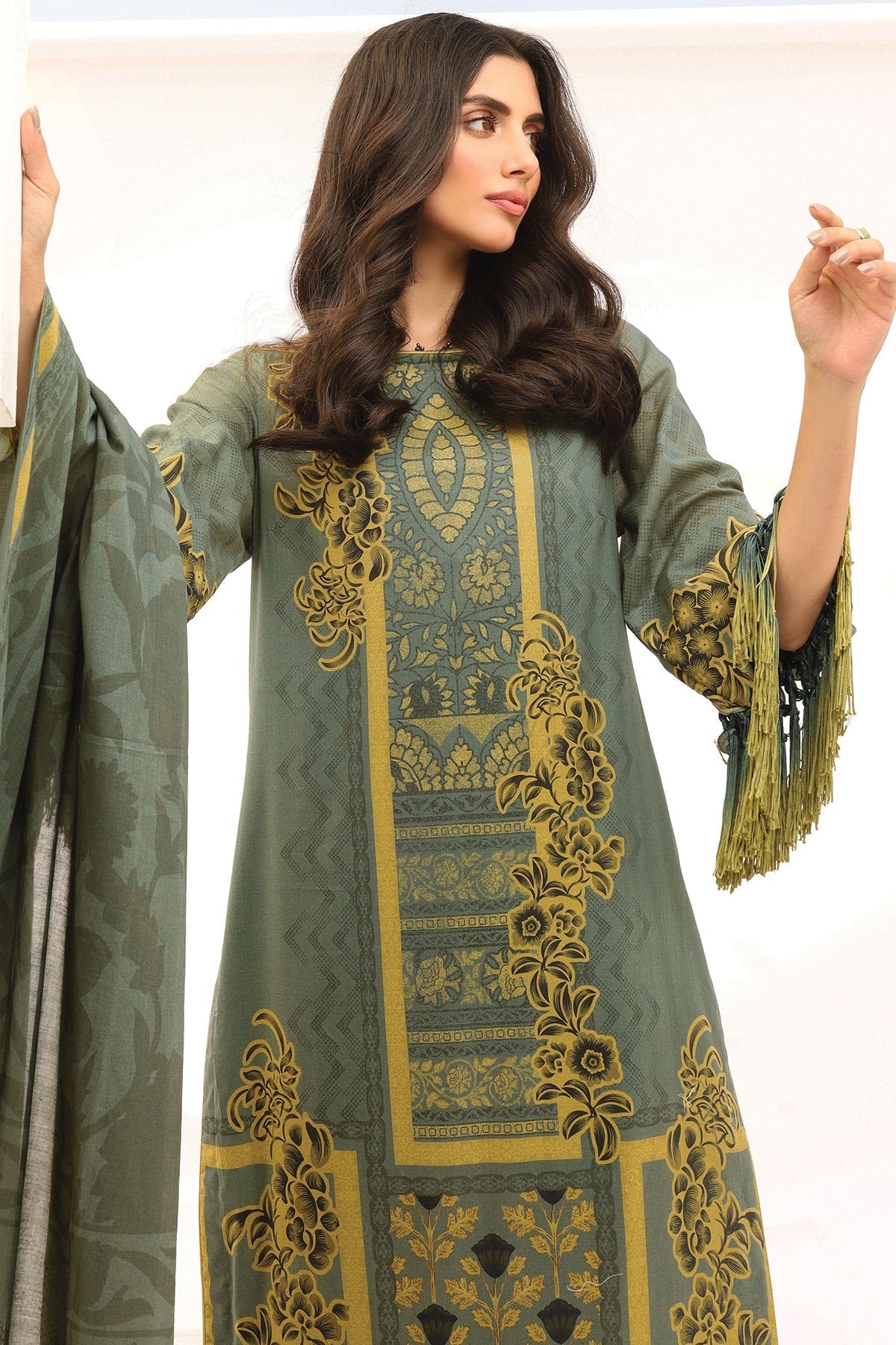 Alkaram - 3 Pc Printed Slub Lawn Suit With Brochia Dupatta