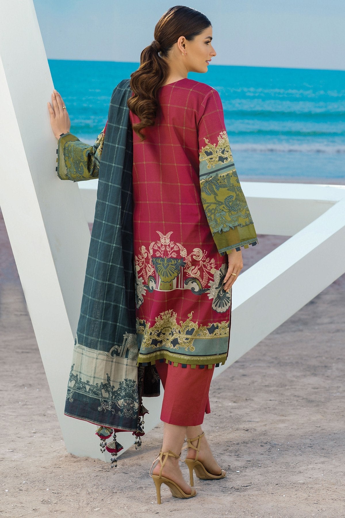 Alkaram - 3 Pc Printed Lawn Suit With Doria Lawn Dupatta