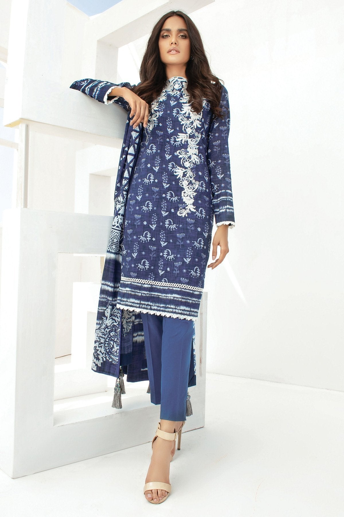 Alkaram - 3 Pc Embroidered Lawn Suit With Lawn Dupatta