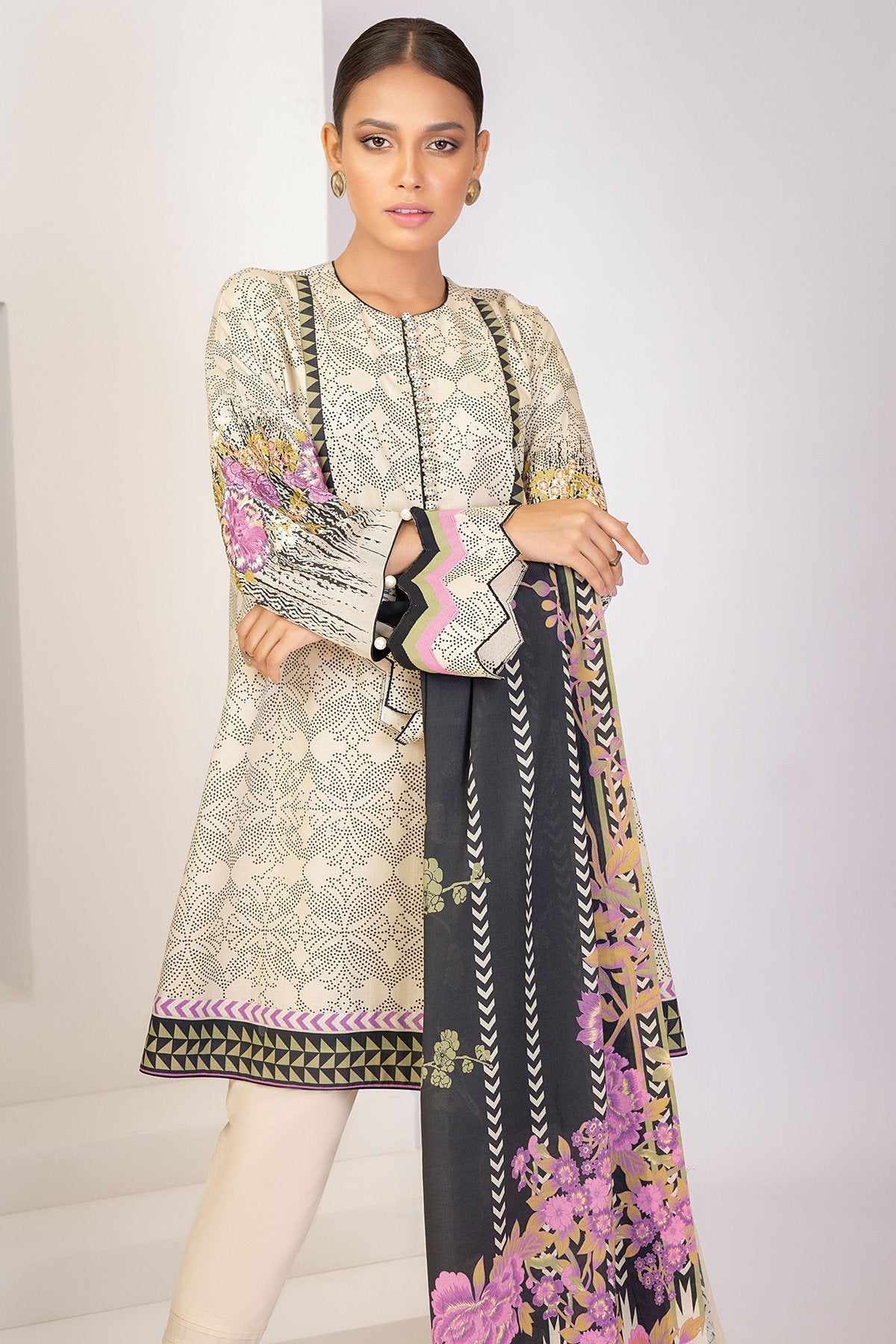 Alkaram - 3 Pc Embroidered Lawn Suit With Printed Lawn Dupatta