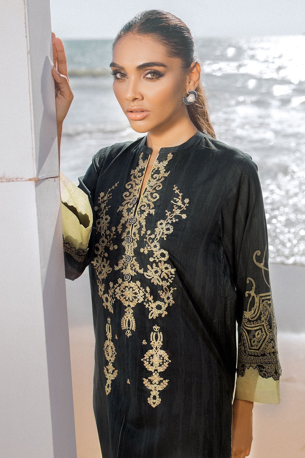 Alkaram - 1 Pc Embroidered Lawn Shirt