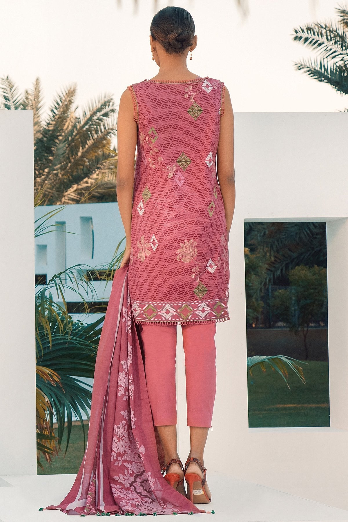 Alkaram - 2 Pc Printed Lawn Suit With Printed Lawn Dupatta