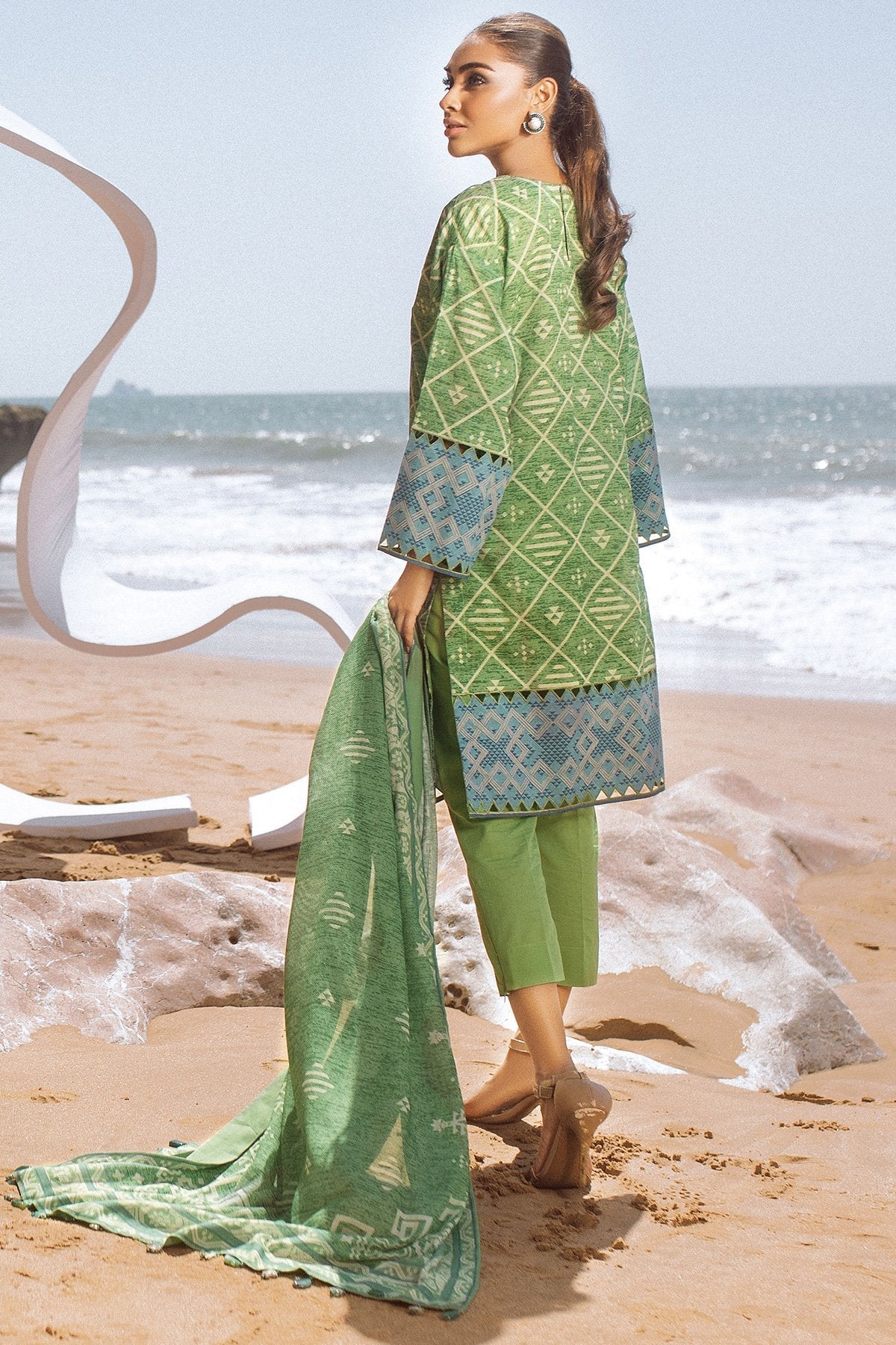 Alkaram - 3 Pc Embroidered Lawn Suit With Cotton Net Dupatta
