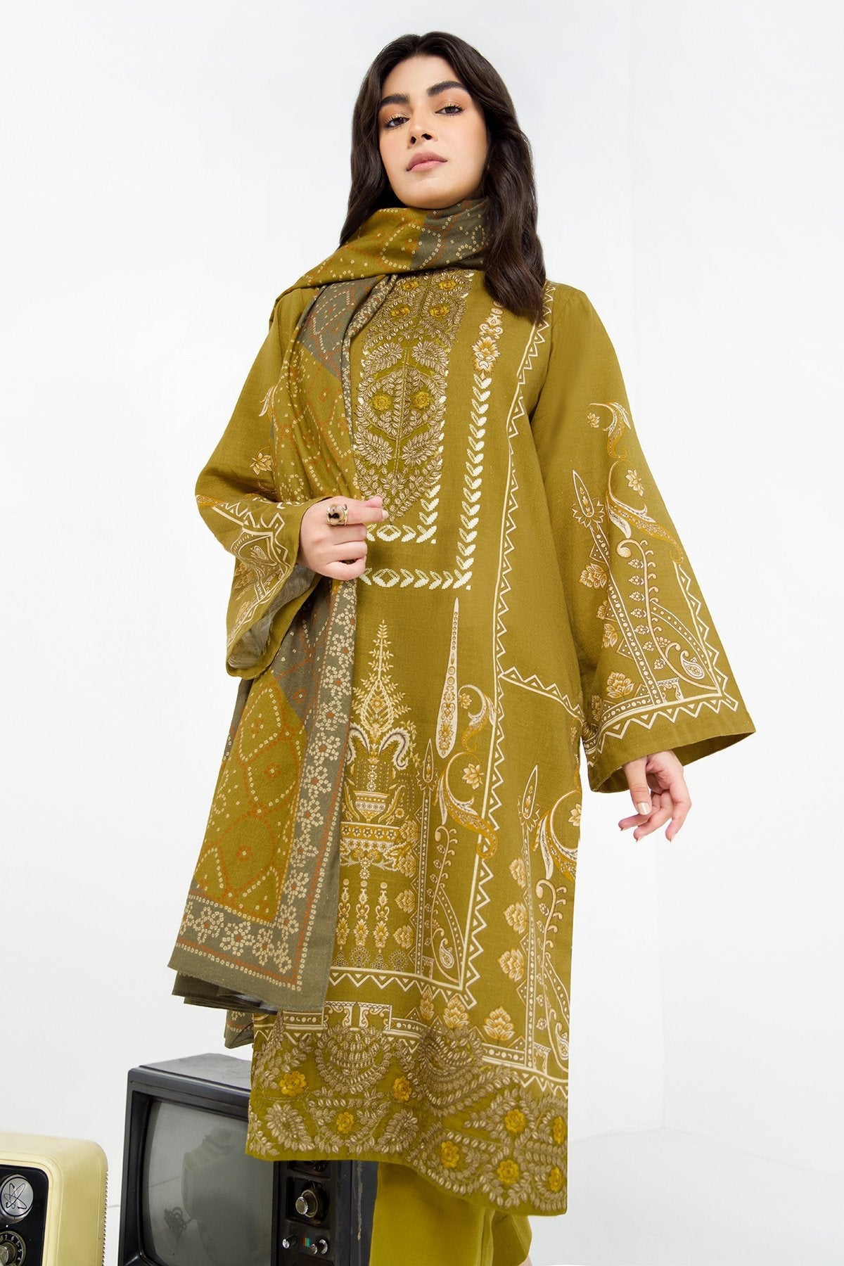 3 Pc Embroidered Khaddar Outfit