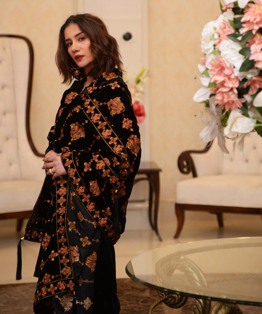 Ellena - Embroidered Velvet Shawl