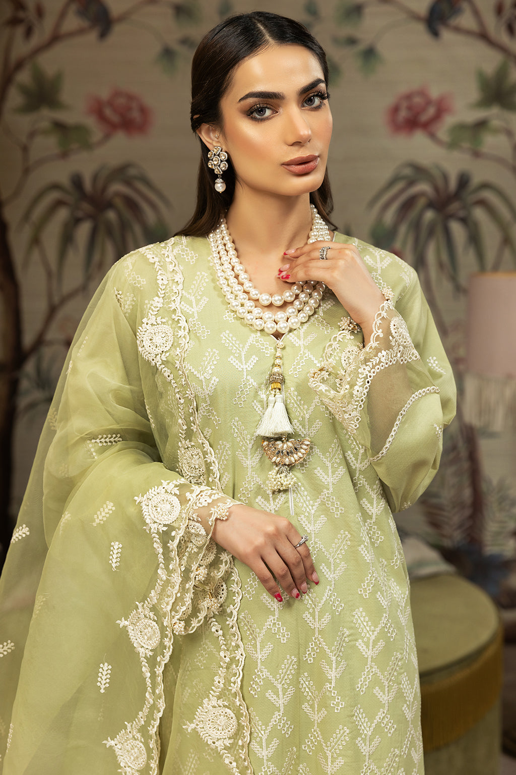 Elegance - ISABELLA